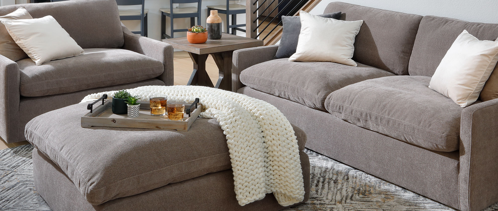 White Double Knit Throw on Ottoman in Living Room 