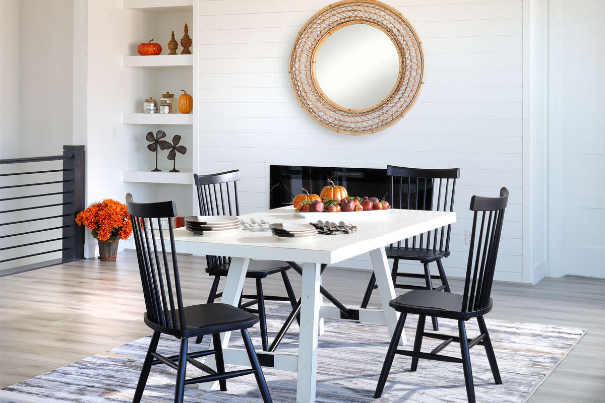 La Paz Dining Set Decorated for Fall